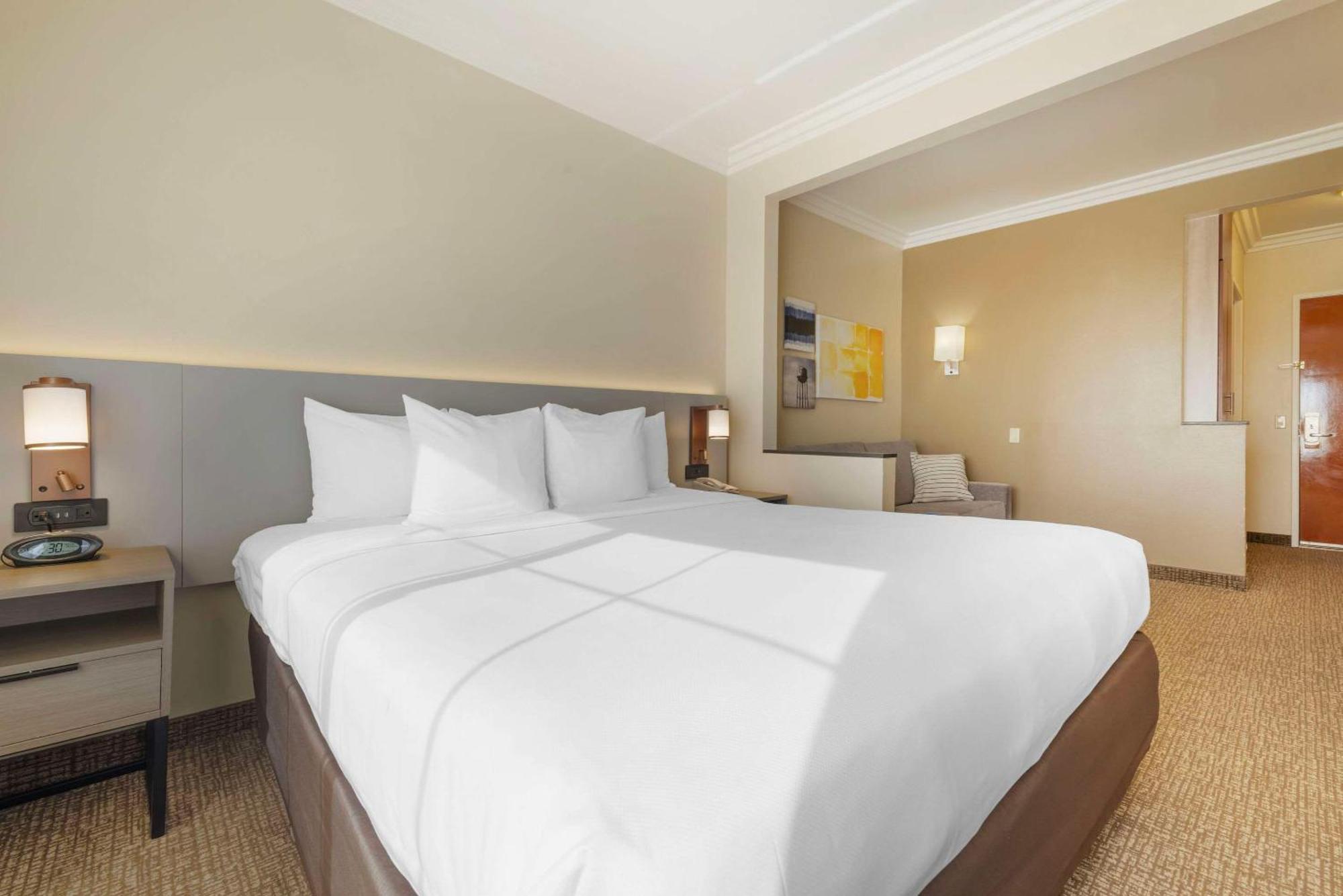 Hotel Comfort Camp Pendleton Area
